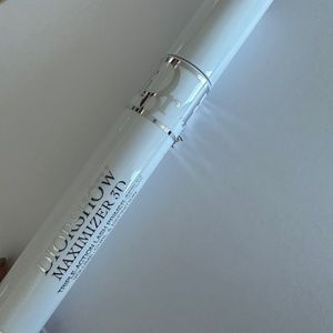 Dior Diorshow eyelash maximizer